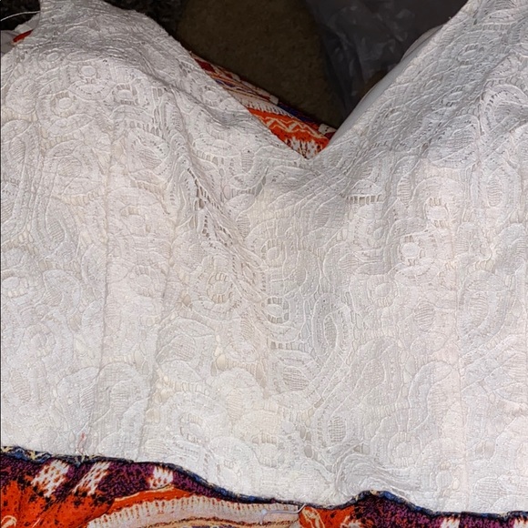 Lace Romper - Picture 3 of 5